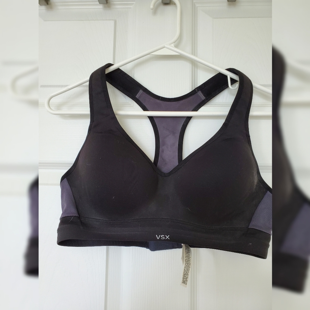 Lightweight max sports bra
